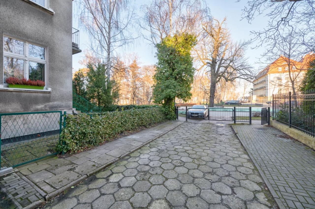 Dom & House - Apartamenty Kamienica Sopocka 150 Metrow Od Plazy Sopot Exterior photo